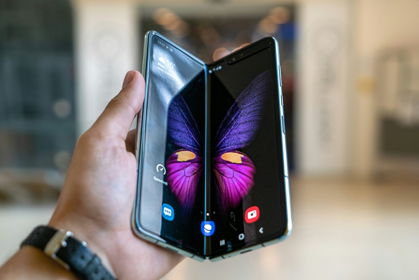 5g mobile under 10000